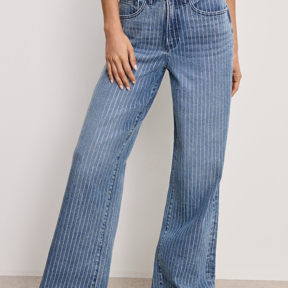 Good American Good Ease Diamond Relaxed Jeans